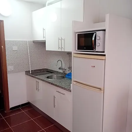 Apar Mari 1a 라 라구나